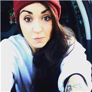 Laureata magistrale in storia e filosofia offre lezioni a singoli allievi o a piccoli gruppi